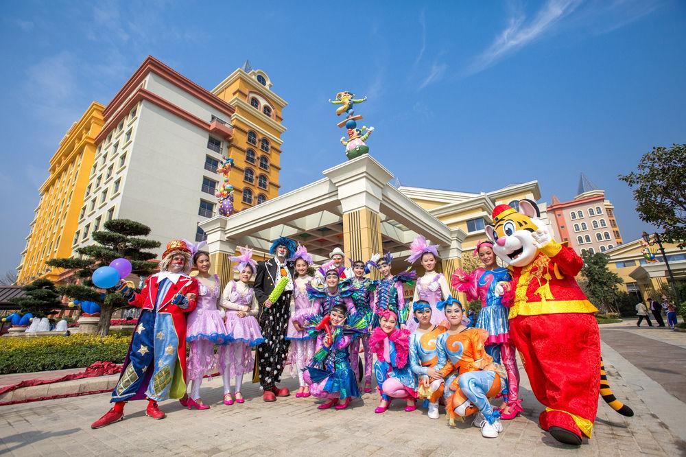 Chimelong Circus Hotel Zhuhai Bagian luar foto