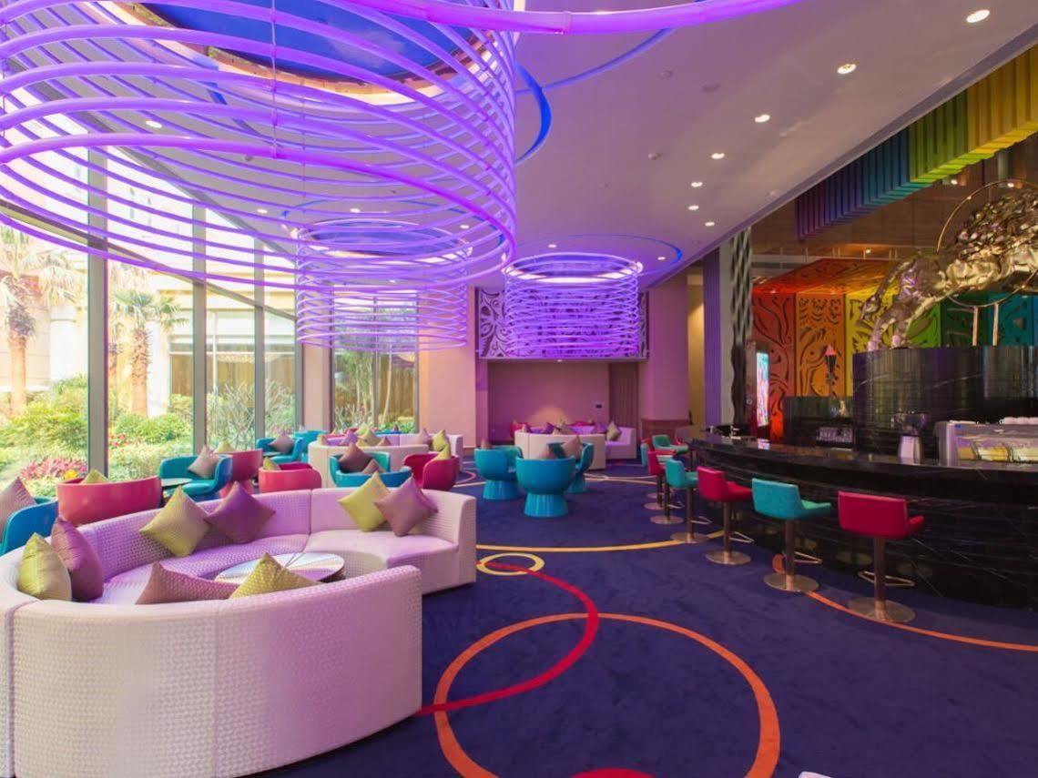 Chimelong Circus Hotel Zhuhai Bagian luar foto