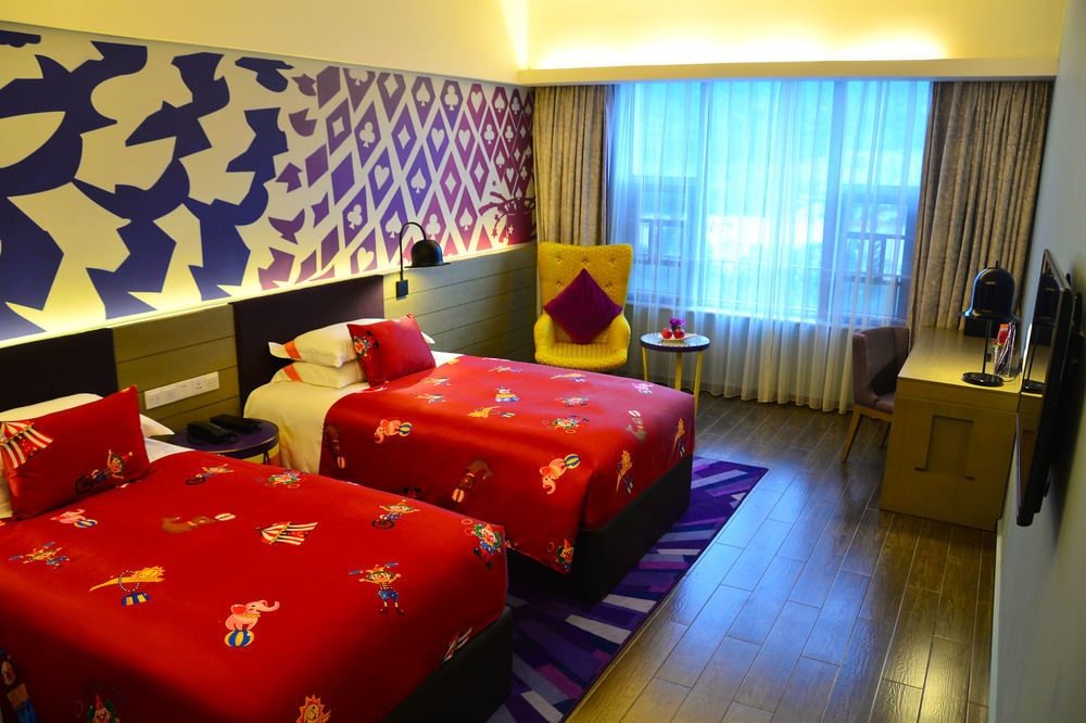 Chimelong Circus Hotel Zhuhai Bagian luar foto