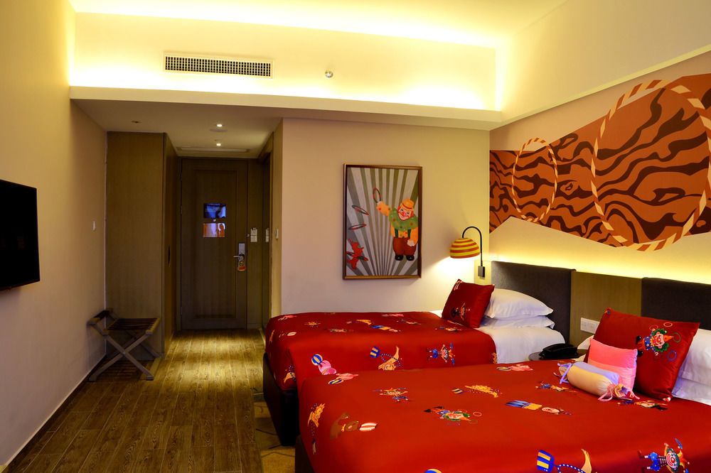 Chimelong Circus Hotel Zhuhai Bagian luar foto